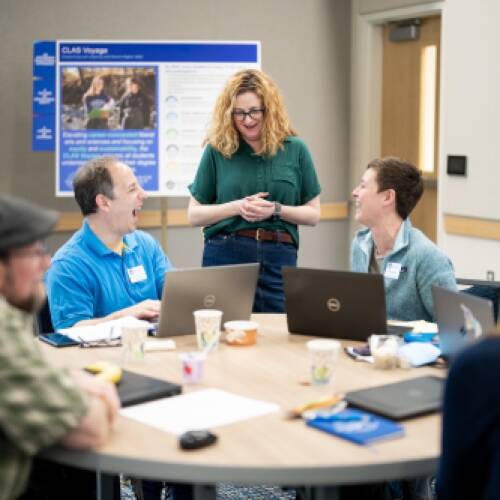 Faculty, staff teams prepare for the CLAS Voyage in curriculum session